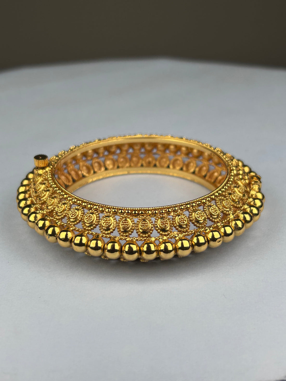 Before Instagram, There Was Gold – A Fun Peek into India’s Jewellery Story