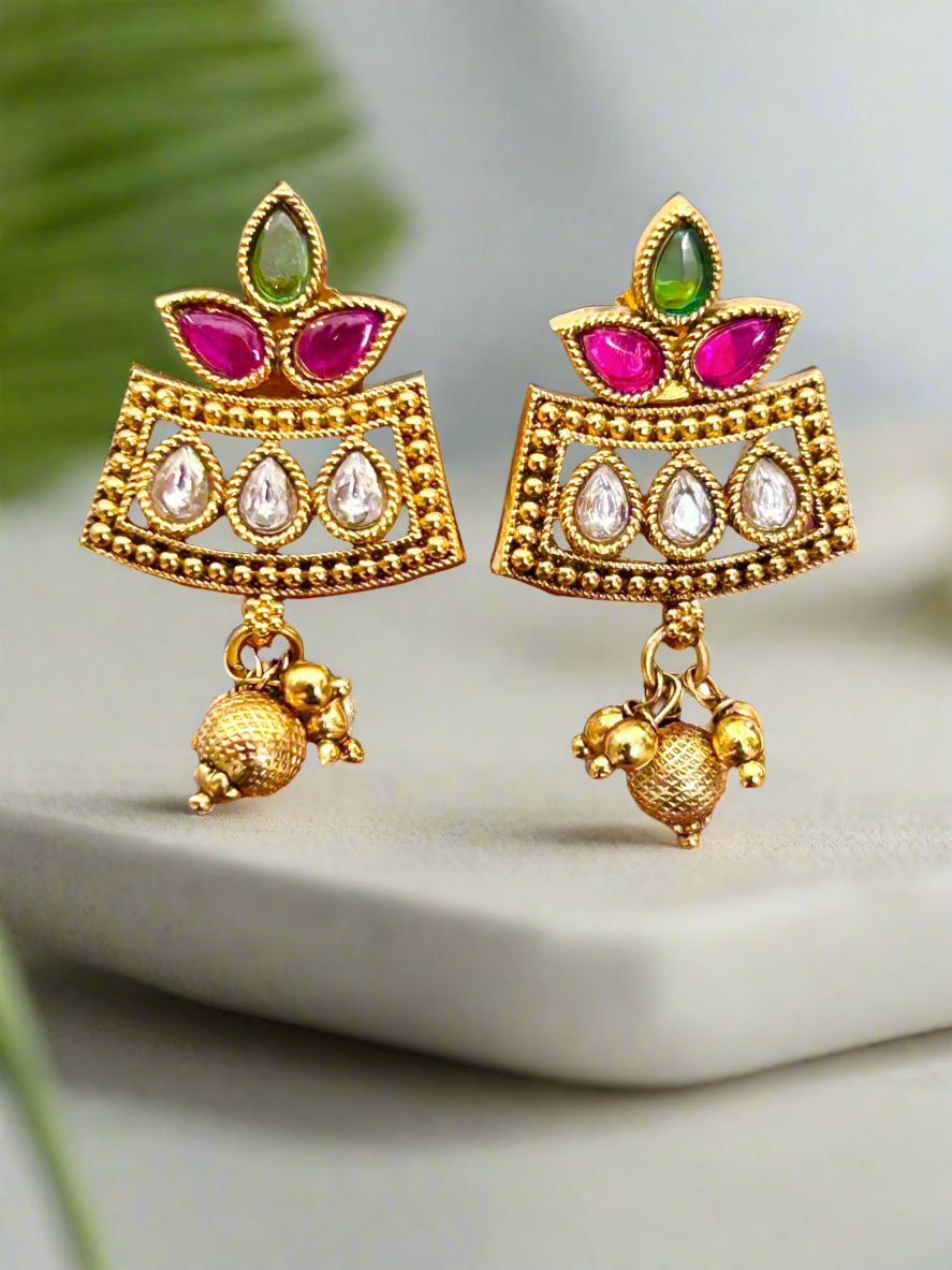 Antique Gold Plated Swan Necklace Set