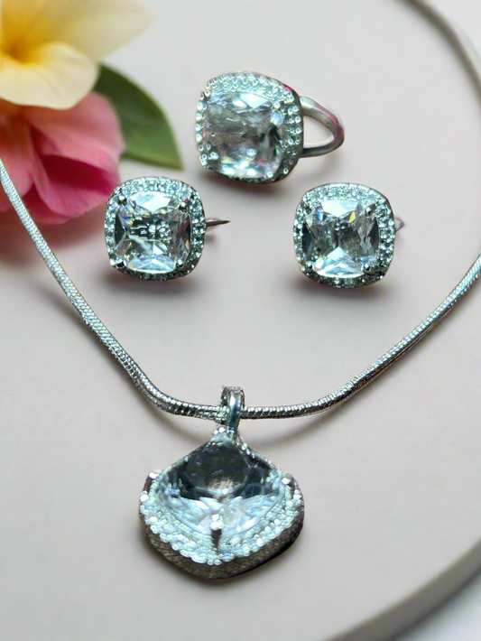 Solitaire Pendant Set