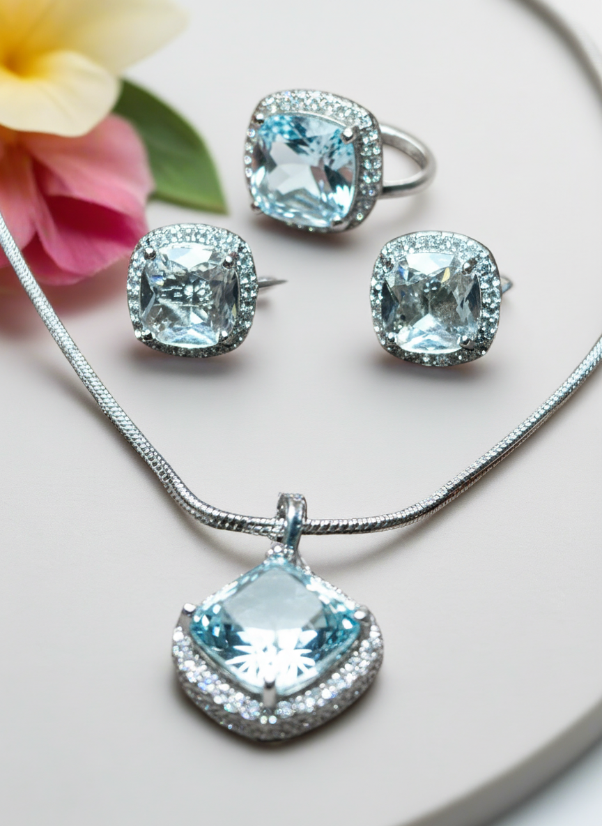 Solitaire Pendant Set