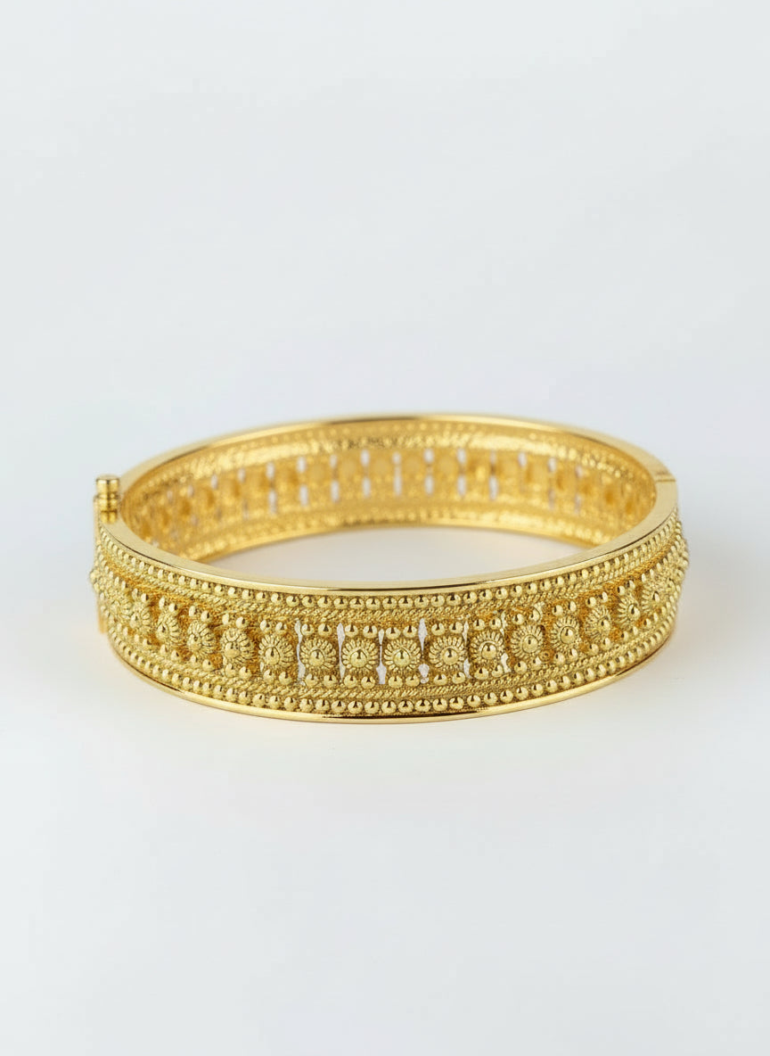 Vanika Gold Plated Bangles