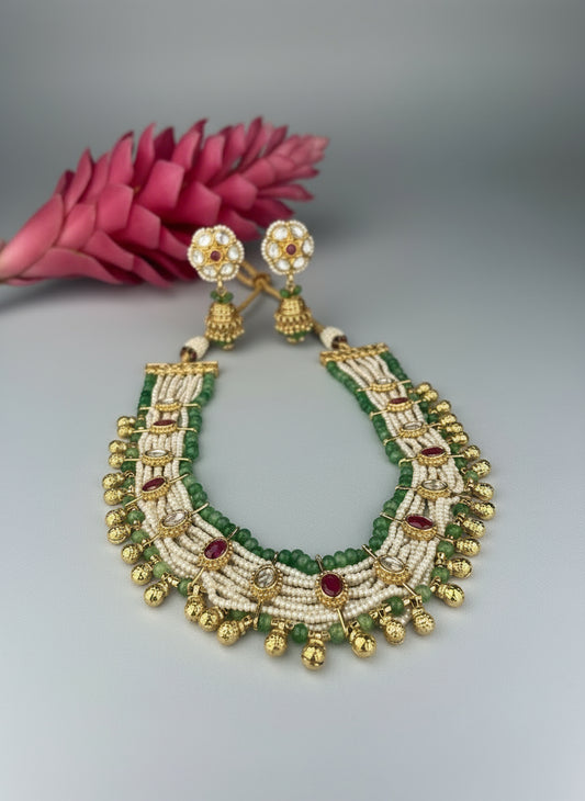 Aarini Gold Plated Jewellery Set