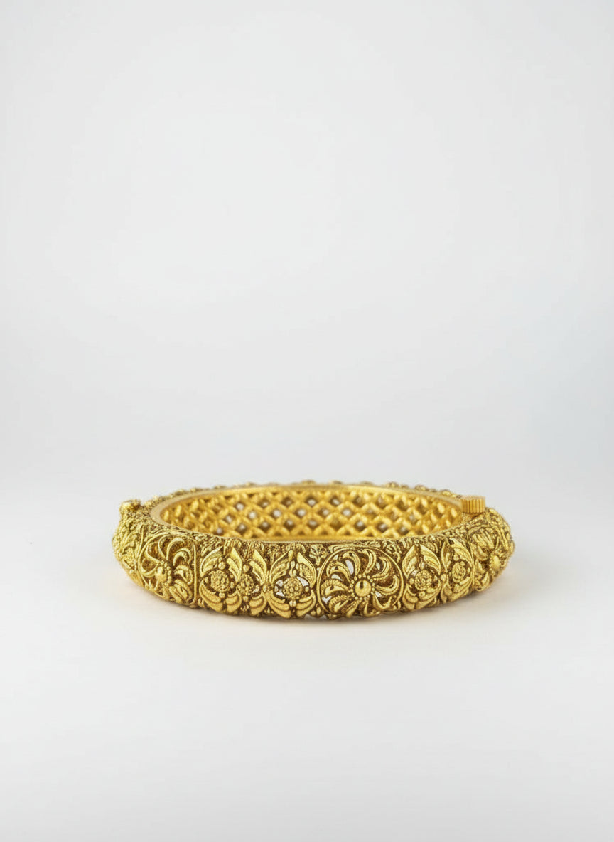 Kaaya Gold Plated Bangle
