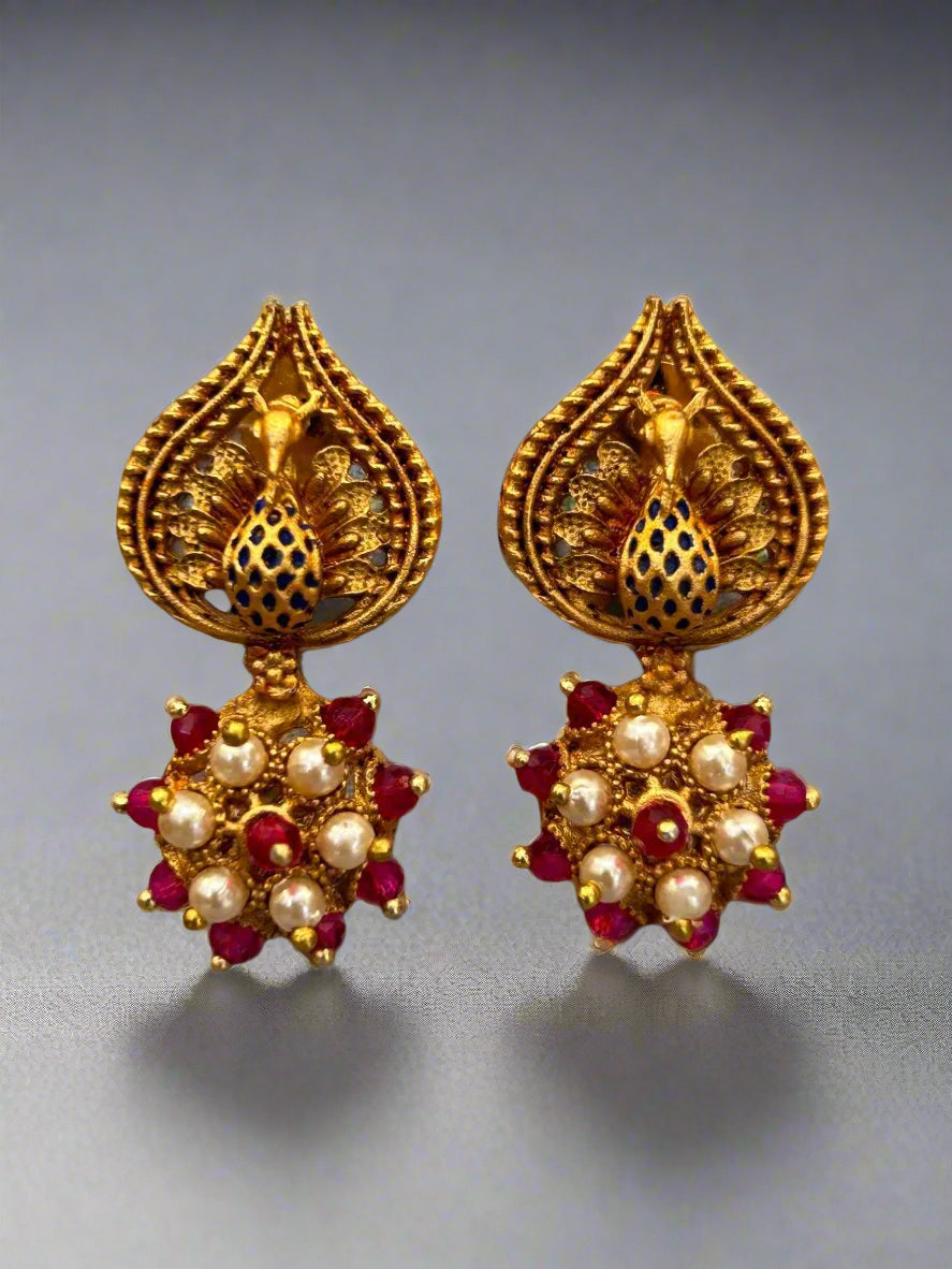 Tamannah Gold Plated Choker Set