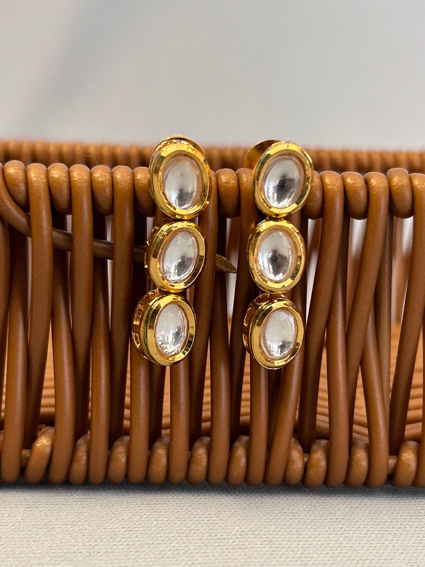 Oval Single Line Kundan Necklace Set