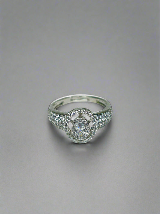 Intricate Solitaire Ring