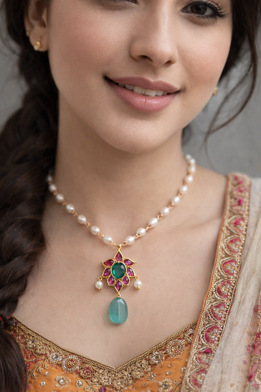 Yuvika Kundan Pendant Necklace