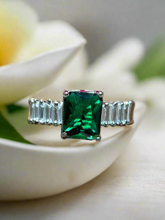 Cluster AD with Green Emerald Ring