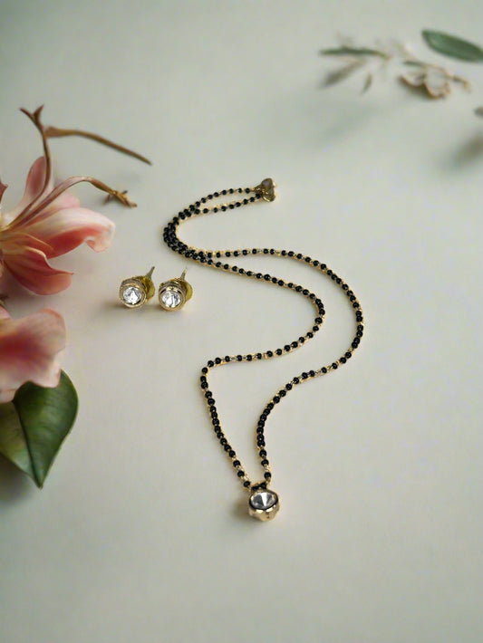 Maya Kundan Mangalsutra