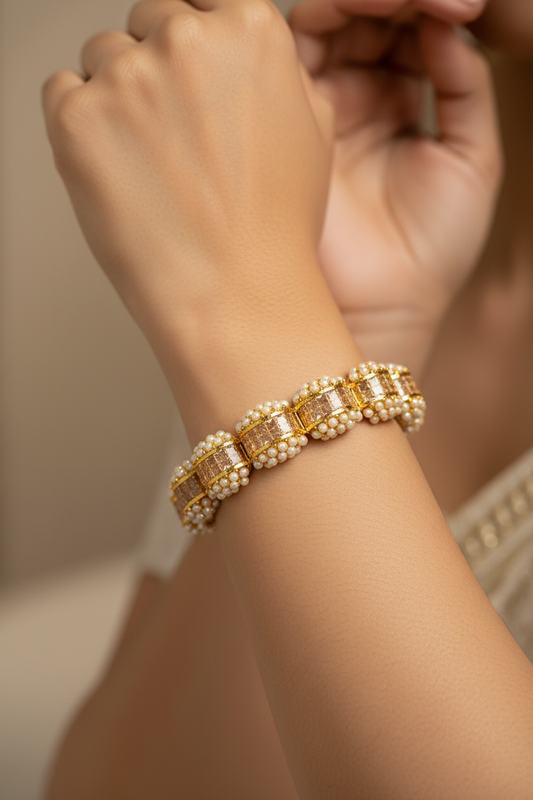 Amaira Pearls Bangle