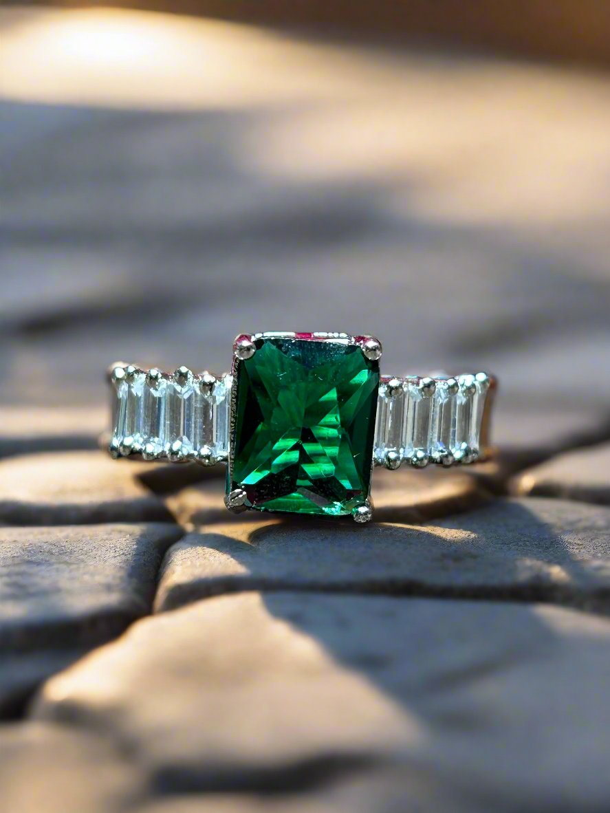 Cluster AD with Green Emerald Ring