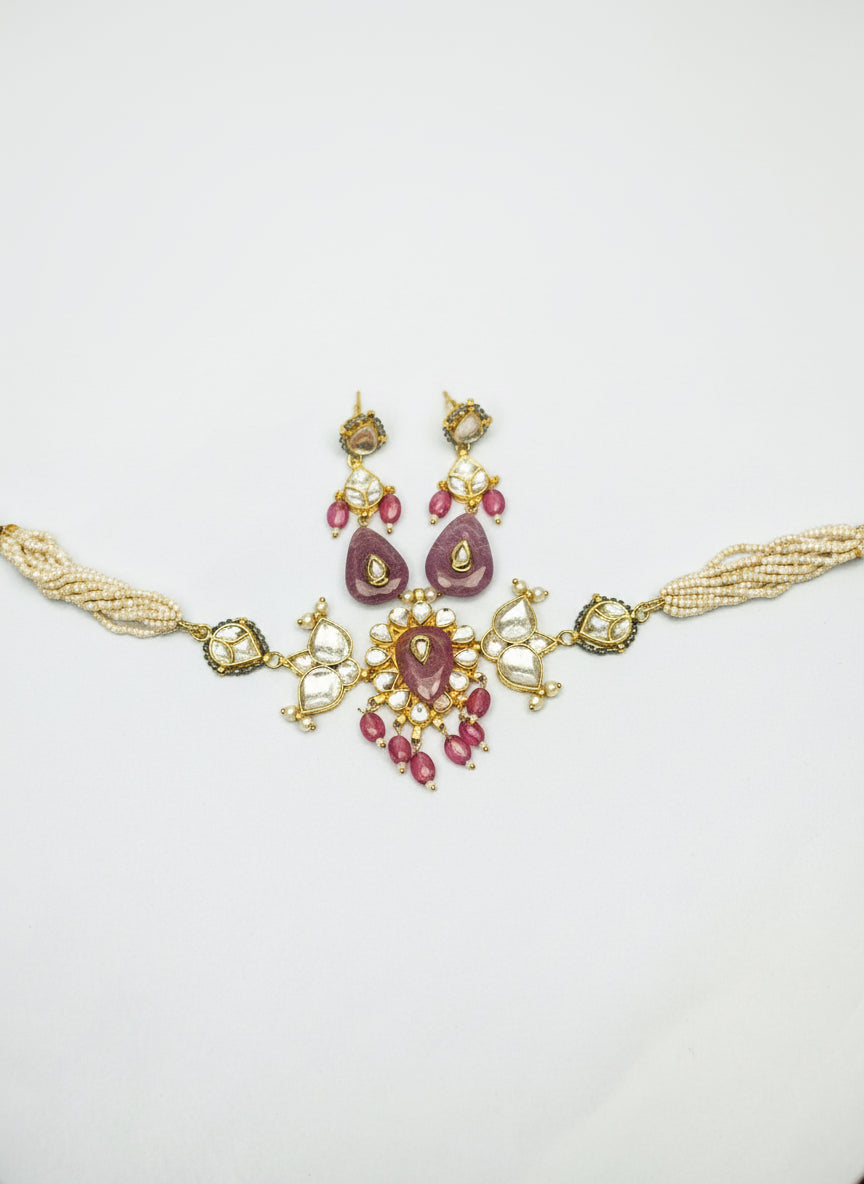 Varnika Kundan Choker Set