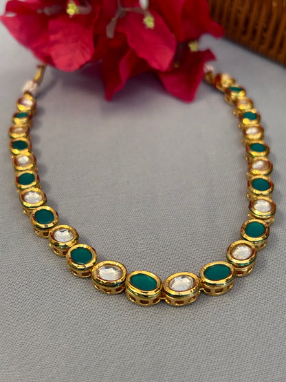 Green Oval Single Line Kundan Necklace Set