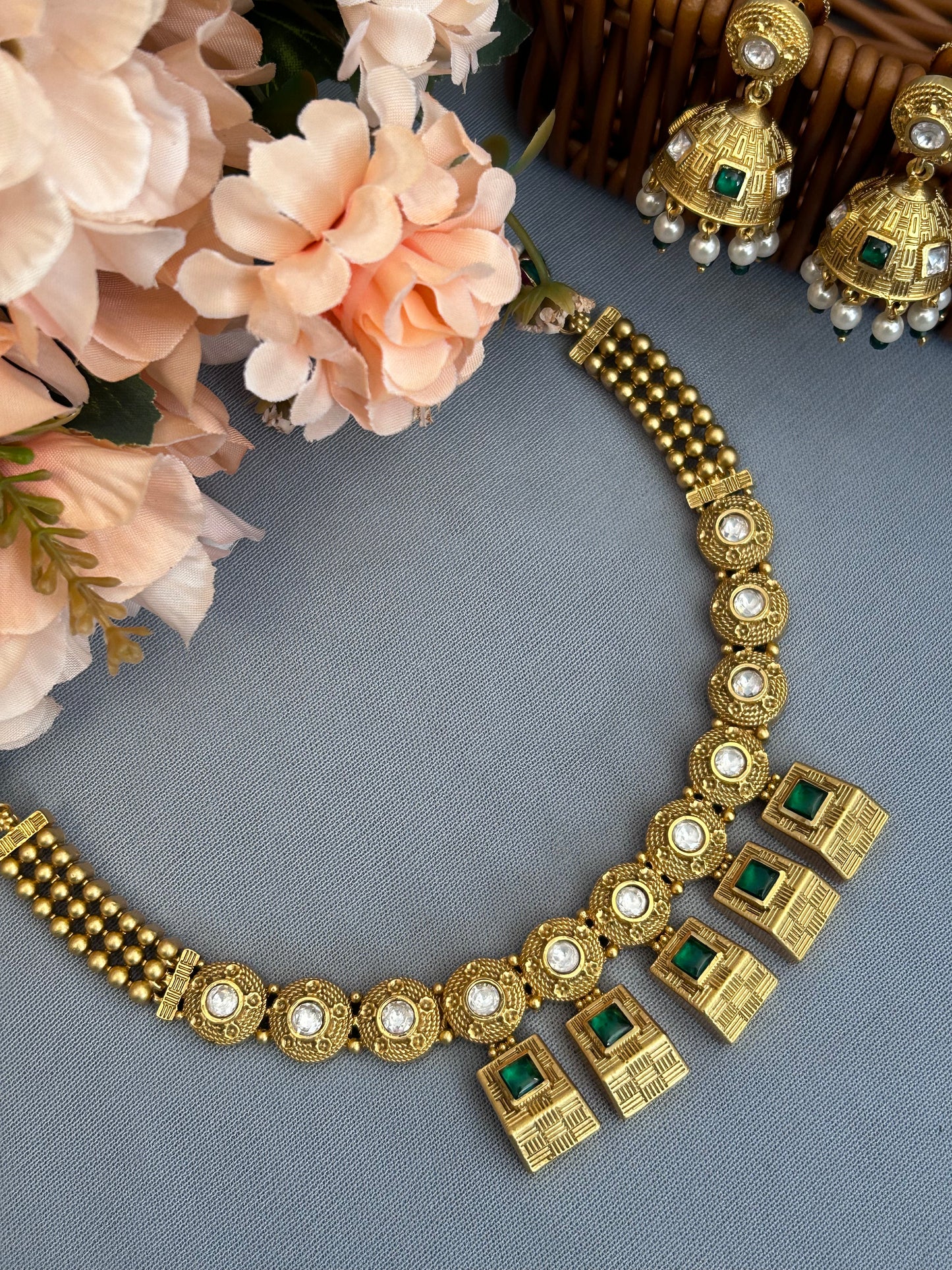 AD and Emerald Gold Necklace Set