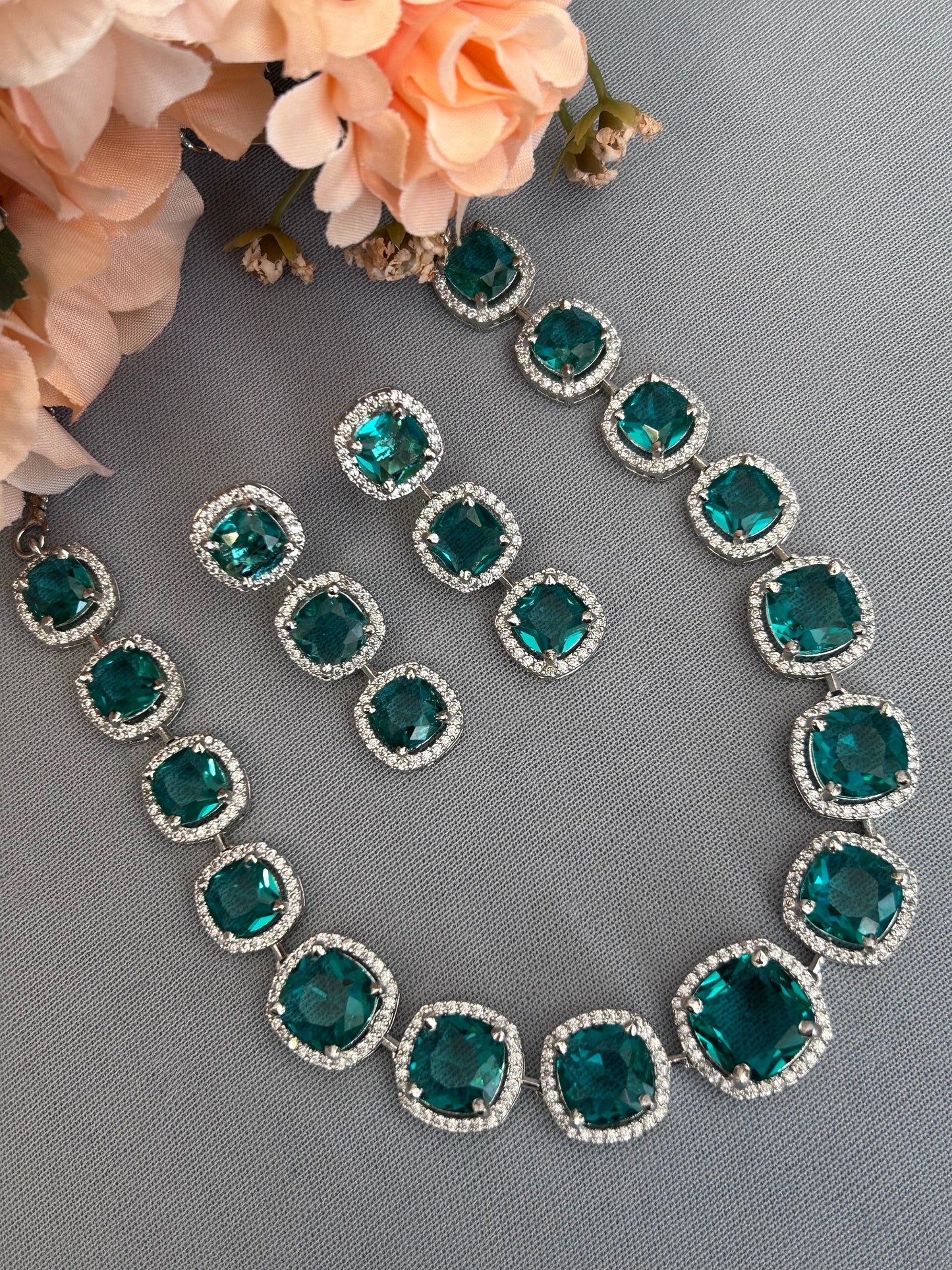 Cluster AD and Green Sapphire Necklace Set