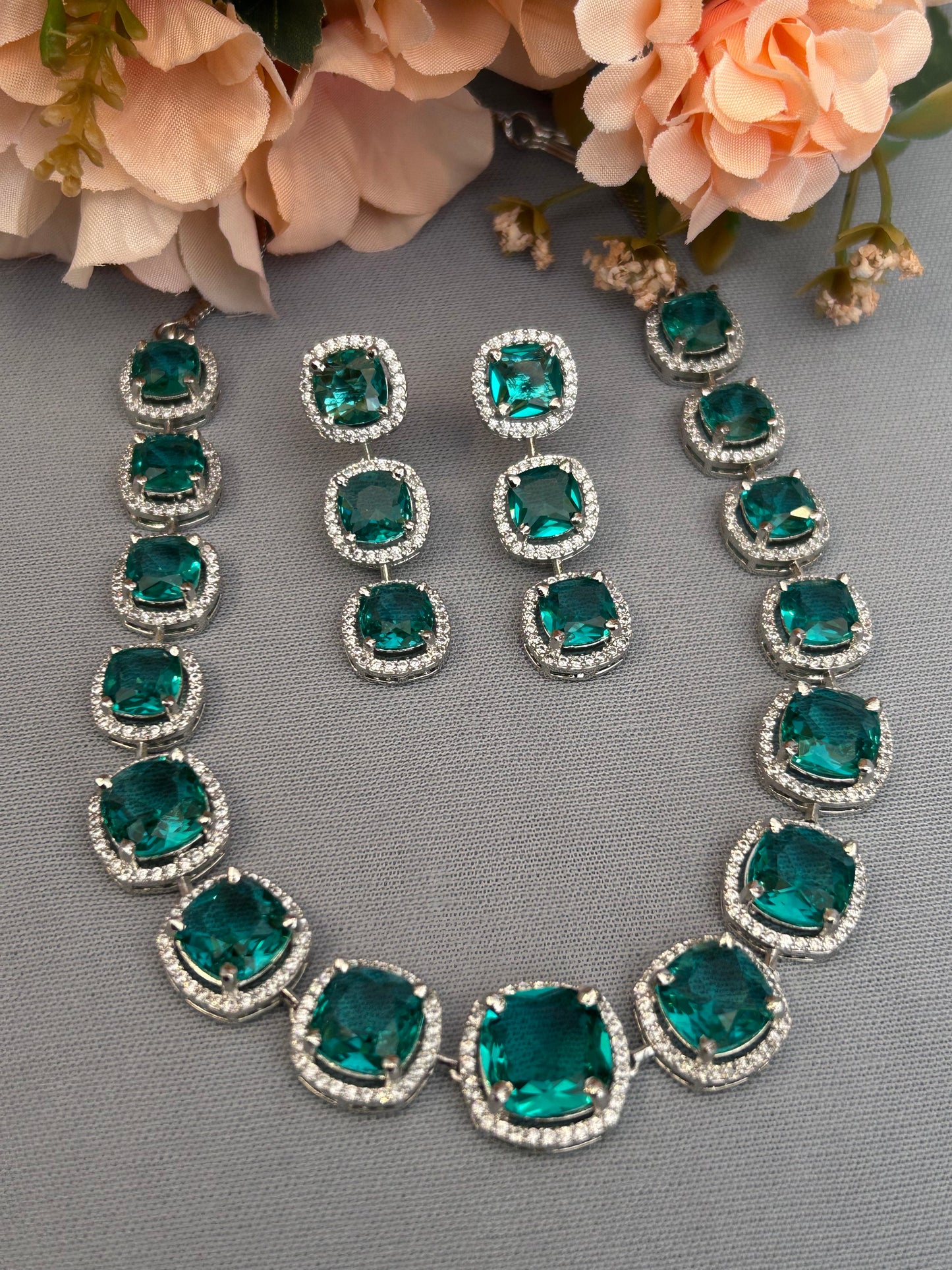 Cluster AD and Green Sapphire Necklace Set