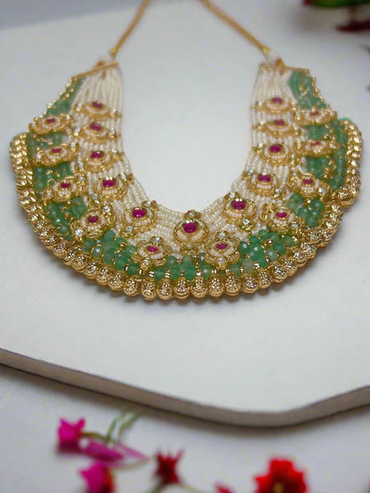Gold Plated Jewellery set with Pearls and Emerald Beads