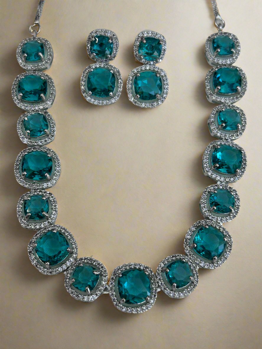 Cluster AD and Green Crystal Necklace Set