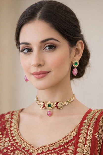 Vanshika Kundan Jewellery Set