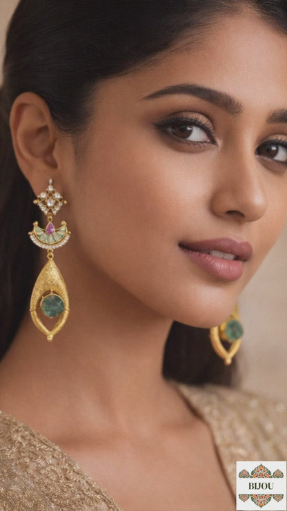 Vedika Kundan Earrings